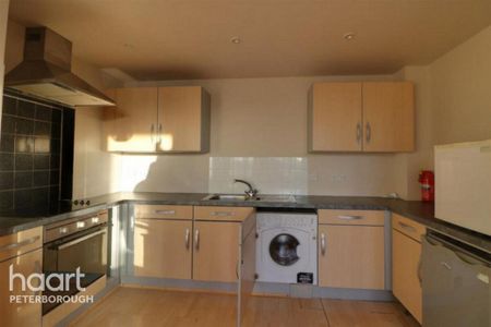 2 bedroom apartment to rent - Photo 4