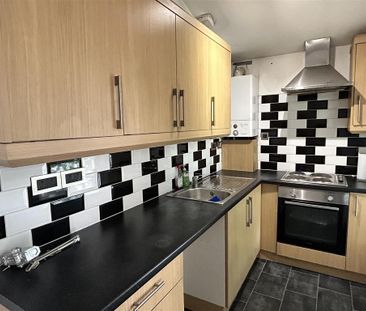 2 bedroom apartment to rent - Photo 6