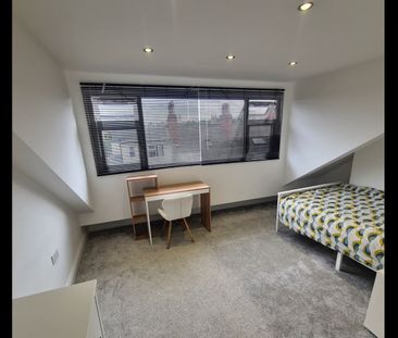 2 Bed Maisonette, Glossop Street, LS6 - Photo 4