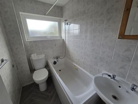 2 bedroom terraced house to rent - Photo 5