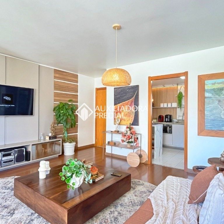 Apartamento com 3 quartos e 90m² para alugar em Cristal, Porto Alegre. - Photo 1