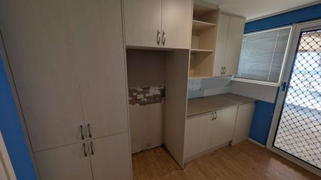 South Perth - Photo 5