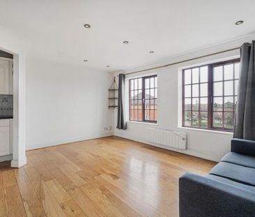 3 bedroom apartment to rent - Photo 2