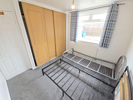 2 bedroom terraced house to rent - Photo 5