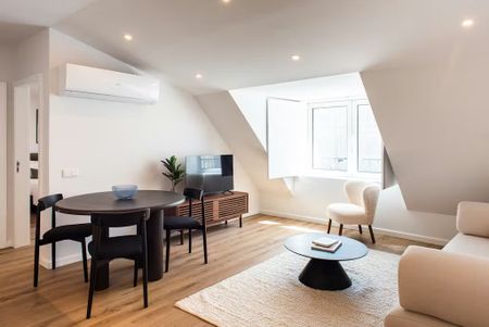 Largo Santa Bárbara, Lisbon, Lisbon 1150-260 - Photo 4