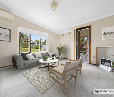 Charming 4-Bedroom Cottage - Photo 4