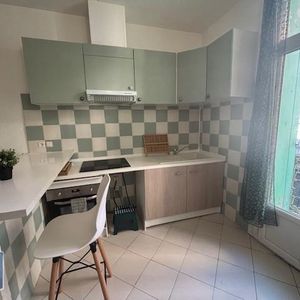 Location Appartement 2 pièces 40m² SETE 34200 - Photo 2