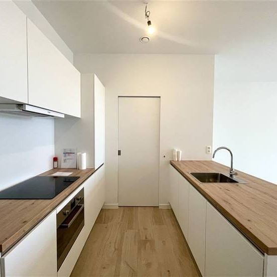 Appartement te huur - Photo 1