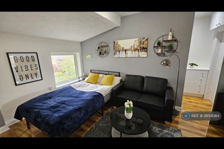 Studio to rent - Photo 4