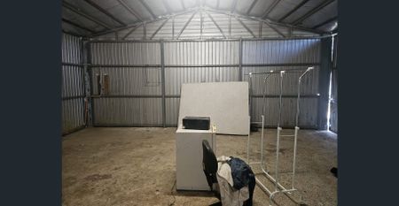 Rental Property in Waterloo Corner - Ideal for Families or Tradespeople - Photo 2