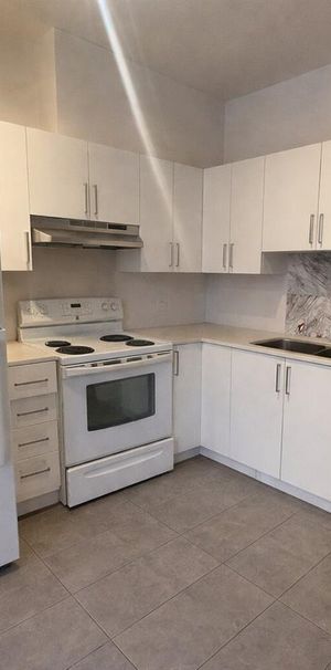 757-2 - 757 Boulevard Saint-René Est, Gatineau - Photo 1