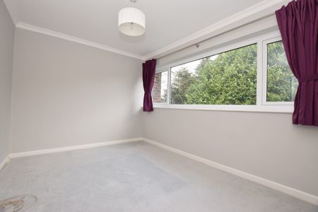 10, Southlands Close, Moortown, Leeds, LS17 6JD - Photo 2