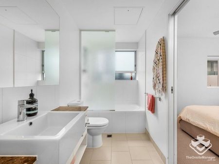 Resort Style 2-bedroom West End - Photo 5