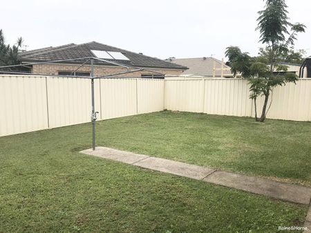 Family Friendly Living in North Nowra - Photo 4