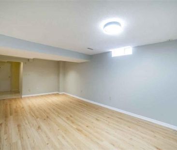 For Lease - 19 Beachgrove Crescent, Hamilton, Ontario - Photo 6