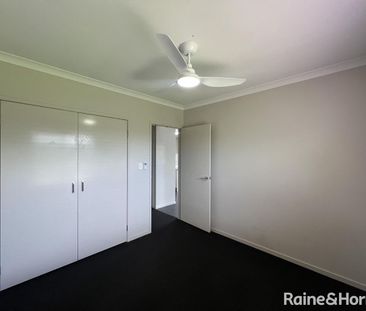 Beautifully presented 3 bedroom home with Shed and Solar - Photo 3