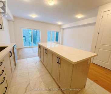 18 MCAUSH STREET - Photo 6