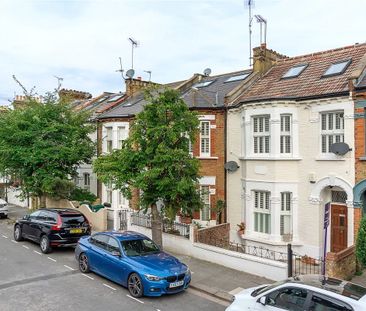 A well-proportioned two double bedroom maisonette situated on the f... - Photo 5