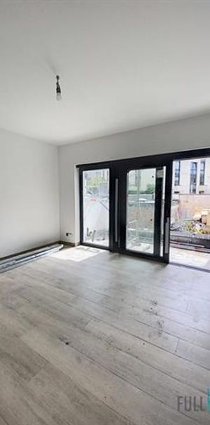 Appartement te huur - Photo 1