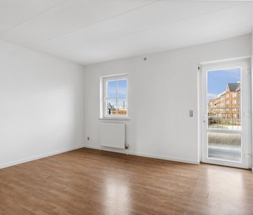 Charmerende og delevenlig bolig med altan - Foto 1