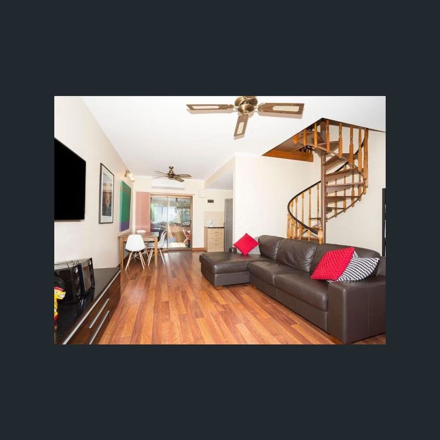 City Views - Country Feel - Photo 1