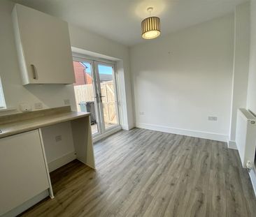 Skylark Drive, Branston, Burton-On-Trent DE14 3NU - Photo 6
