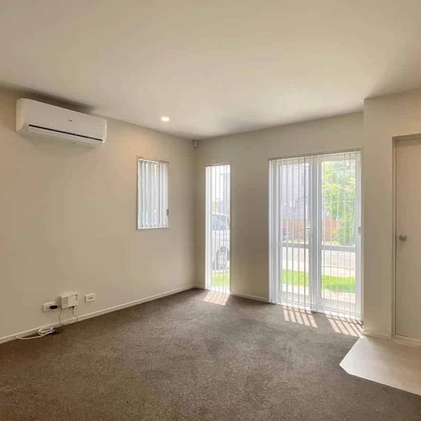 Tinsel & Lights @ Tribute Loop! - Photo 1