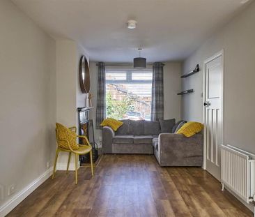 2 Downshire Place, Holywood, BT18 9LR - Photo 1