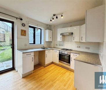 Sunnybank View, Longwood, Huddersfield, HD3 - Photo 3