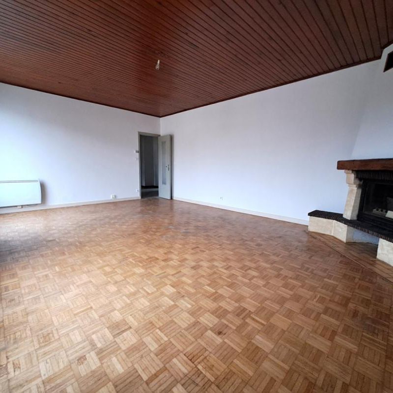 4 PIECES AVENUE DE PARIS - Photo 1