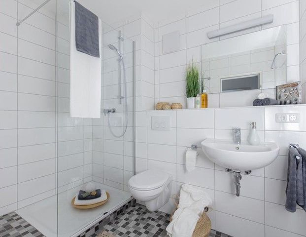 WG sucht Mitbewohner im Studentenwohnheim Stay + Study - Foto 1