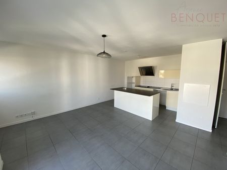 Location Appartement 2 pièces 43m² ANGLET 64600 - Photo 4