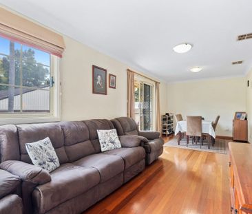 Well Kept Three Bedroom&comma; Family Home&excl; - Photo 1