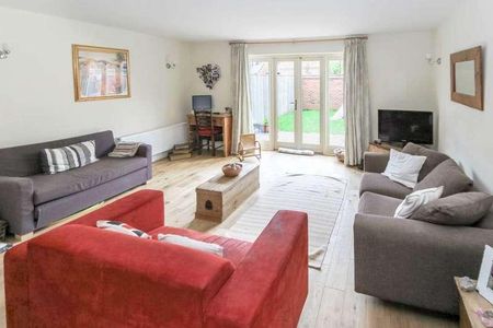 Forge Court, Aston Clinton, Buckinghamshire, HP22 - Photo 5