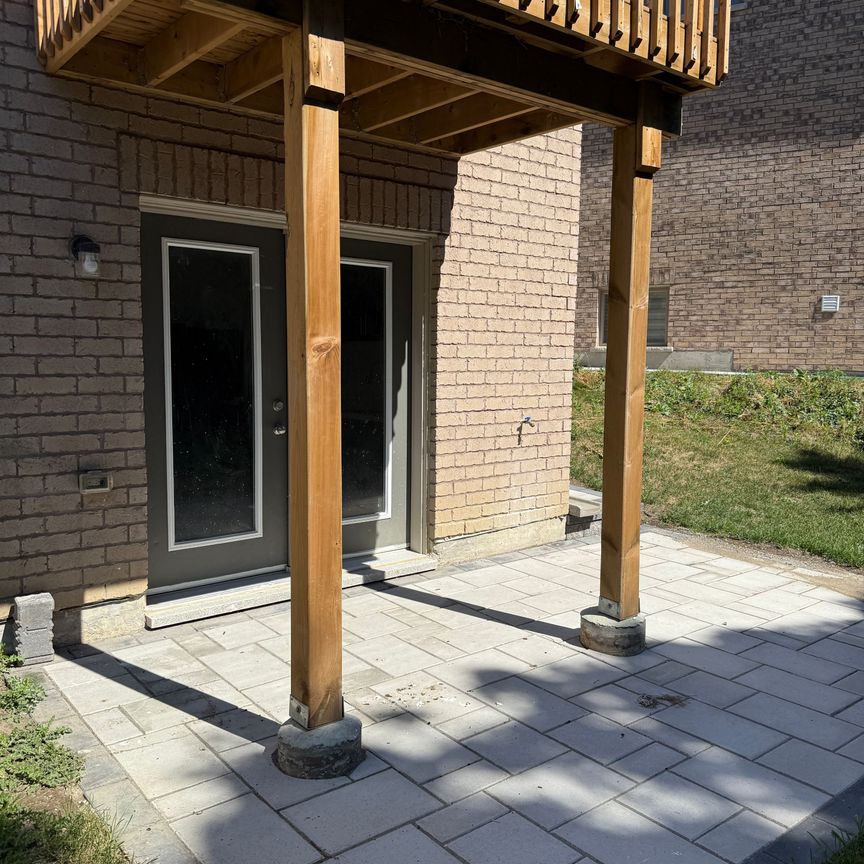 For Lease - 332 Fleetwood Drive Unit# Basement, Oshawa, Ontario - Photo 1