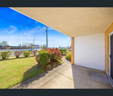 Modern Comfort & Convenience in a Prime Location - Photo 6