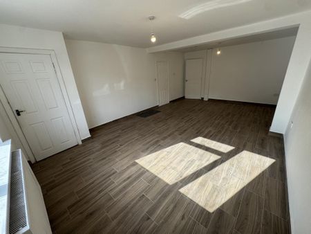 3 bedroom terraced house to rent - Photo 4