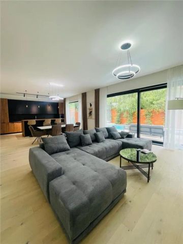 INCHIRIERE VILA 5 camere LUX cu piscina in Zona Erou Iancu Nicolae - Photo 2