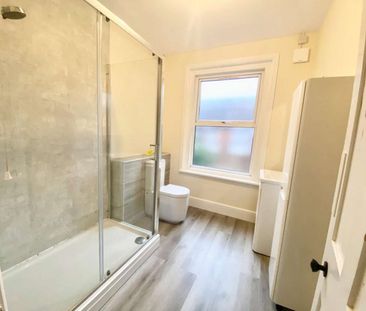 Howard Road Room 1 - Photo 5