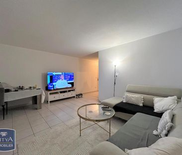 Location Appartement 2 pièces 48m² SORGUES 84700 - Photo 1