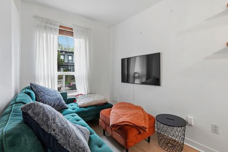 For Lease - 15 Myrtle Avenue, Toronto, Ontario - Photo 2