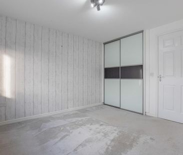 3 bedroom detached house to rent - Photo 5