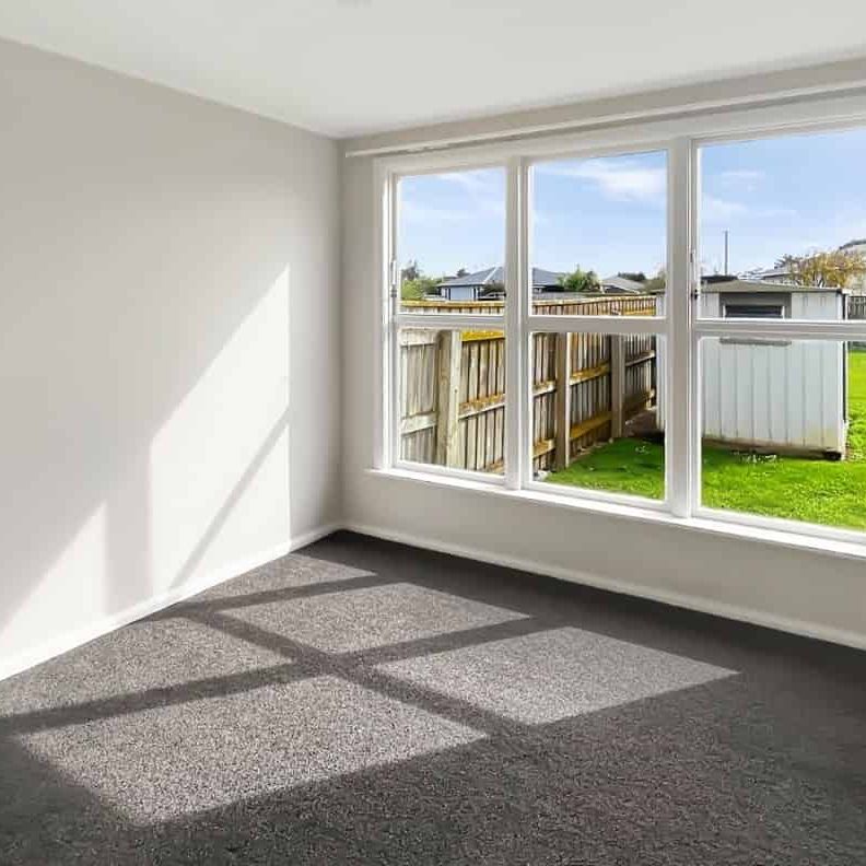 Modern Three Bedrooms - BULLS - Photo 1