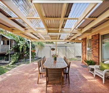 12 Country Grove Drive, Cameron Park NSW 2285 - House For Rent | Do... - Photo 6