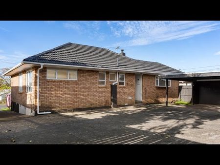 Newly Renovated 3-Bedroom Home + 3 Utility Rooms - Photo 3