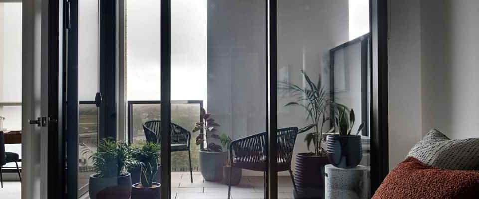 3 Bedroom Furnished - Photo 1