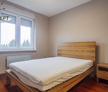 3 pok. | Parking | Komórka | Kominek - Zdjęcie 1