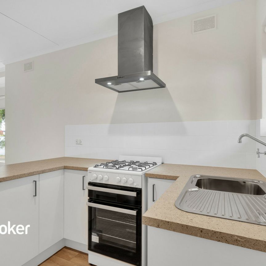 3/46 Sansom Road, Semaphore Park SA, Belconnen - Photo 1