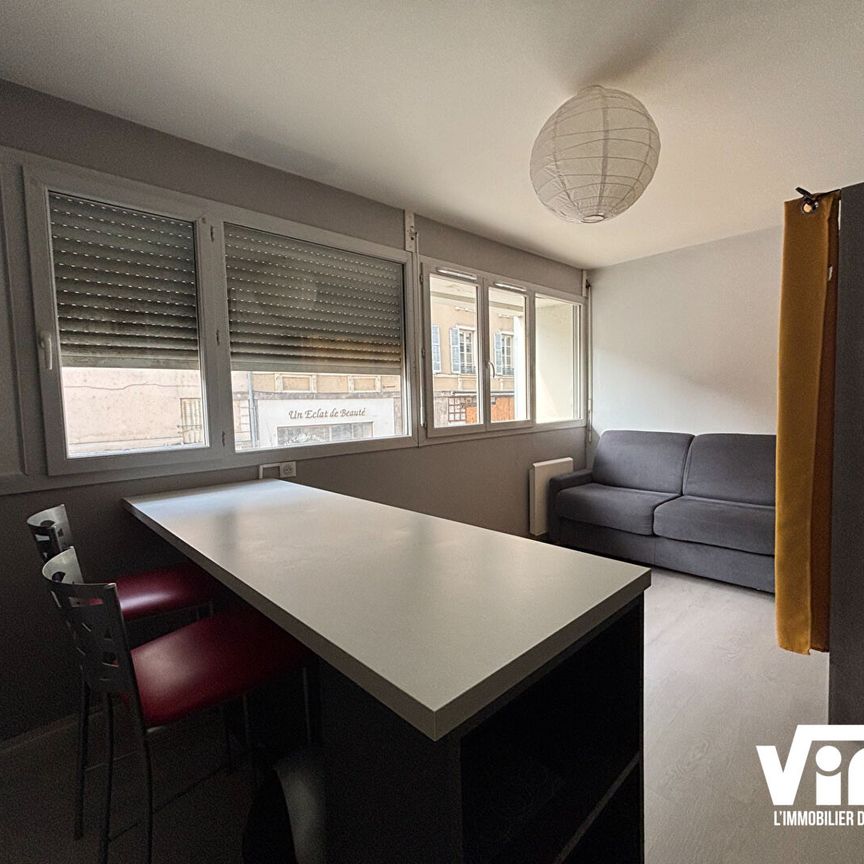 STUDIO MEUBLE EN HYPER CENTRE A PROXIMITE DE LA MAIRIE - Photo 1