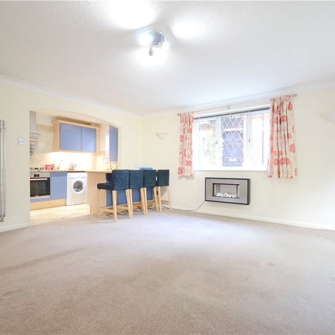 2 bedroom maisonette to rent - Photo 1